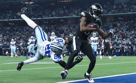 dallas vs eagles spread|Cowboys vs. Eagles odds, props, predictions: Dallas a live .